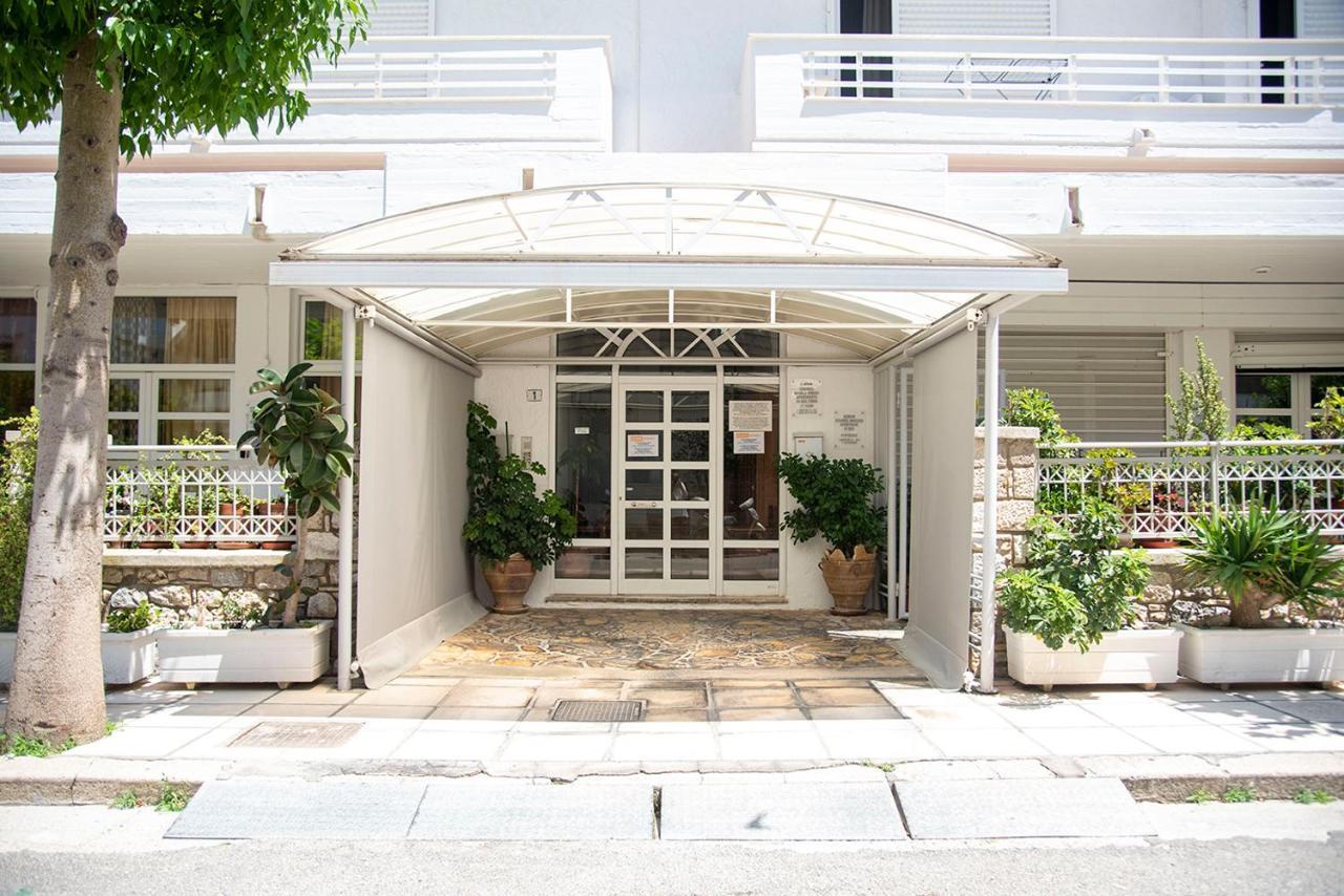 Stavros Studio Apartment In คอสทาวน์ ภายนอก รูปภาพ