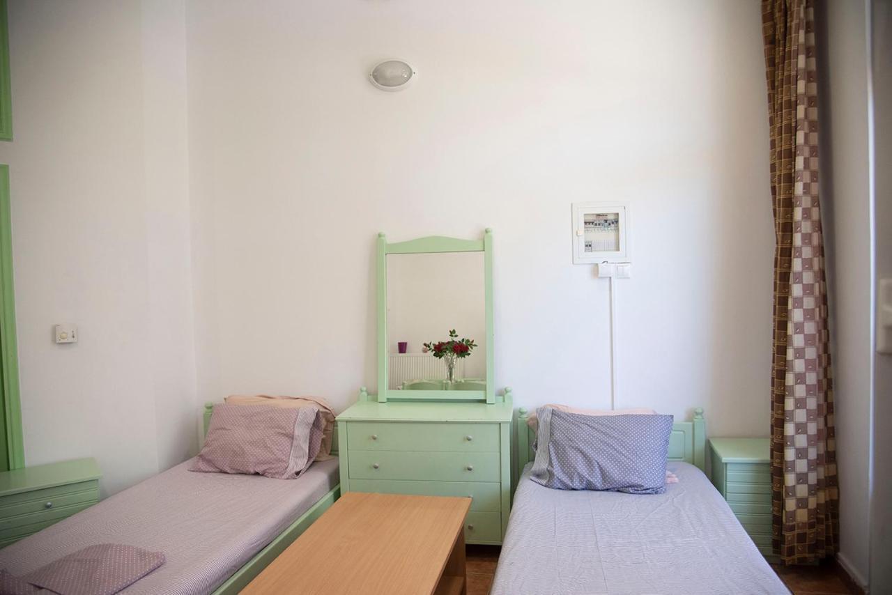 Stavros Studio Apartment In คอสทาวน์ ภายนอก รูปภาพ